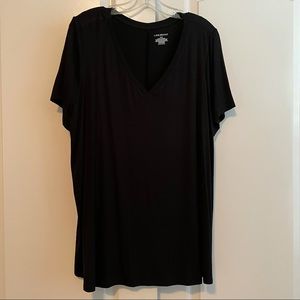 LAST CALL🚨 Lane Bryant Black V Neck Tee 18/20